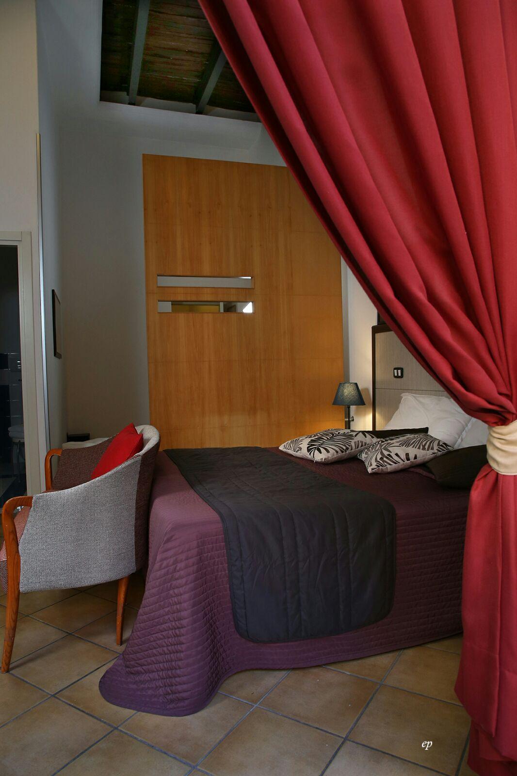 Caravaggio Hotel เนเปิลส์ ภายนอก รูปภาพ