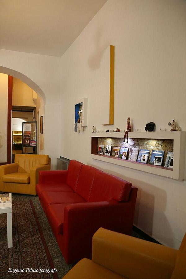 Caravaggio Hotel เนเปิลส์ ภายนอก รูปภาพ